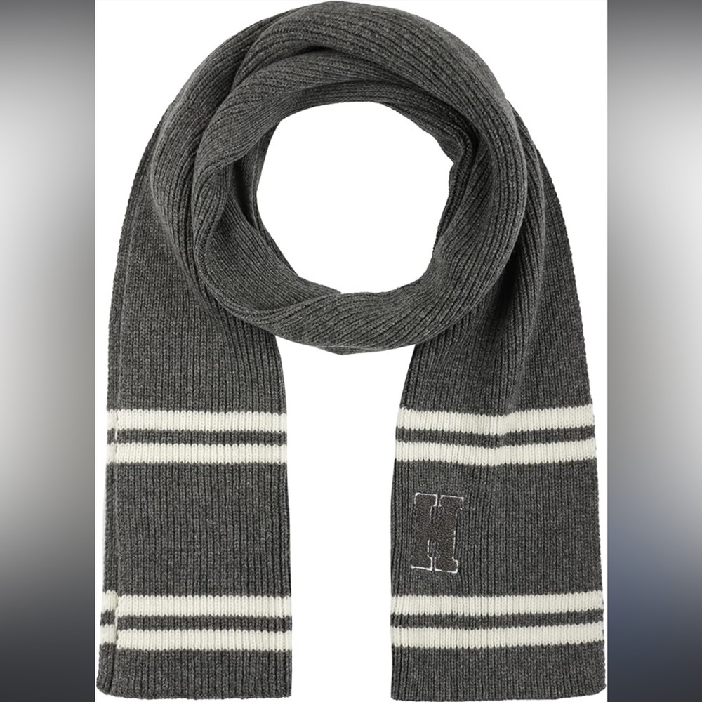 TH Scarf
